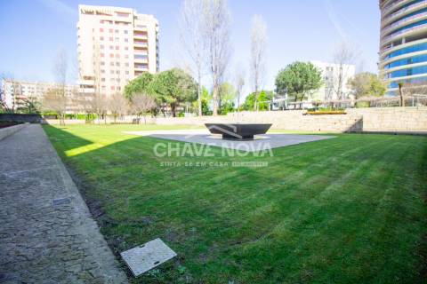 Apartamento T3 Venda em Ramalde,Porto