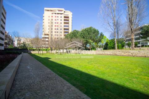 Apartamento T3 Venda em Ramalde,Porto