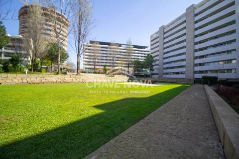Apartamento T3 Venda em Ramalde,Porto
