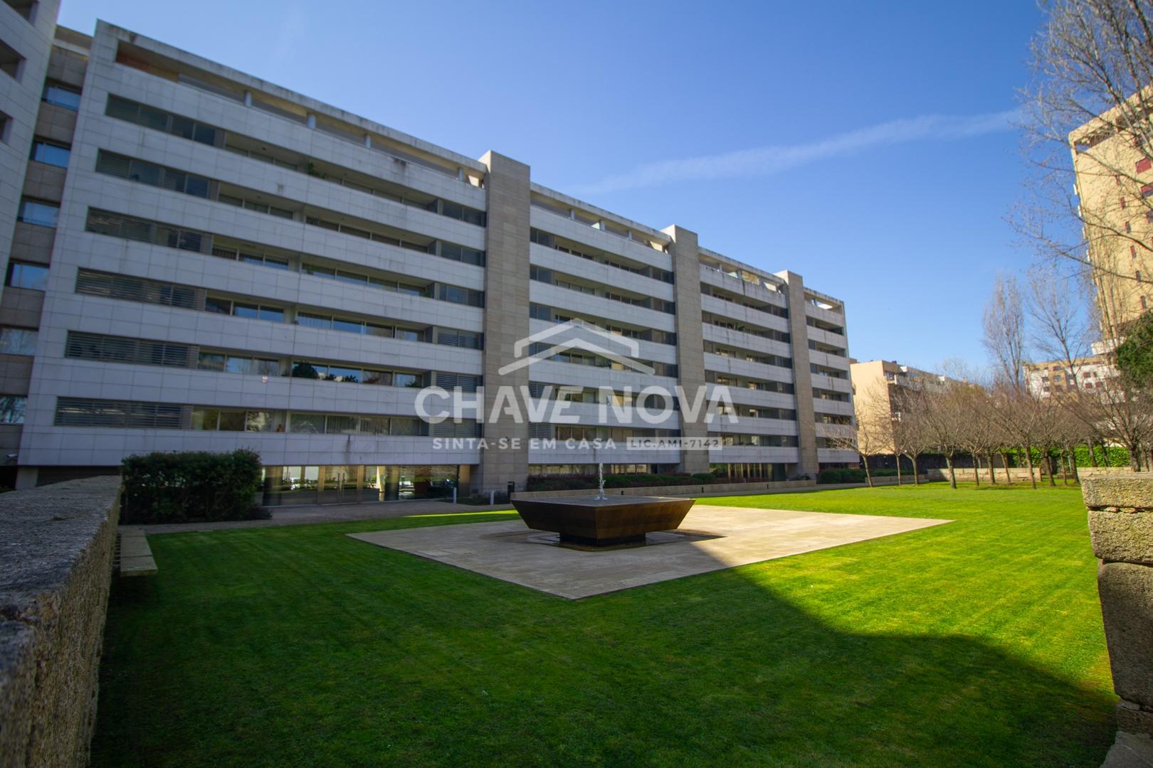 Apartamento T3 Venda em Ramalde,Porto