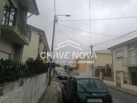 Andar Moradia T2+1 Venda em Ermesinde,Valongo