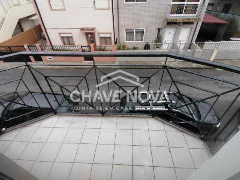 Andar Moradia T2+1 Venda em Ermesinde,Valongo