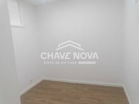 Andar Moradia T2+1 Venda em Ermesinde,Valongo