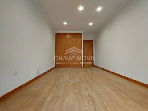 Apartamento T2 Venda em Póvoa de Varzim, Beiriz e Argivai,Póvoa de Varzim