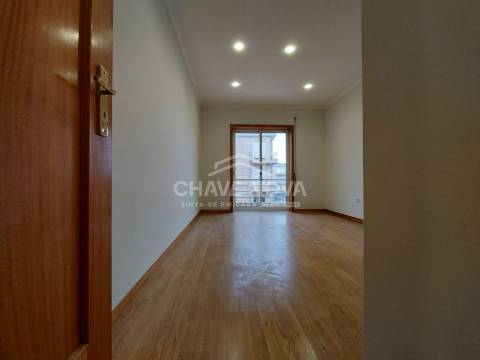 Apartamento T2 Venda em Póvoa de Varzim, Beiriz e Argivai,Póvoa de Varzim