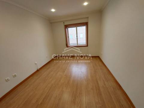 Apartamento T2 Venda em Póvoa de Varzim, Beiriz e Argivai,Póvoa de Varzim