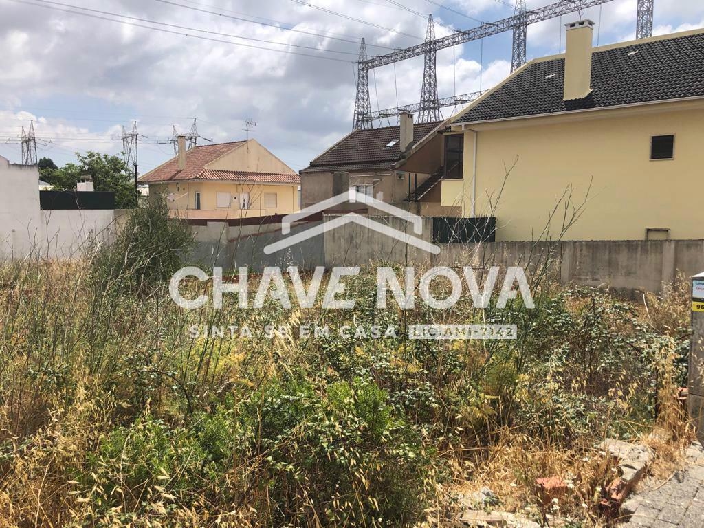 Lote de Terreno  Compra em Mina de Água,Amadora