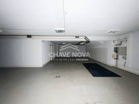 Loja  Venda em Cedofeita, Santo Ildefonso, Sé, Miragaia, São Nicolau e Vitória,Porto