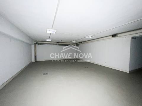 Loja  Venda em Cedofeita, Santo Ildefonso, Sé, Miragaia, São Nicolau e Vitória,Porto