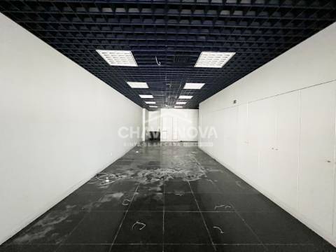 Loja  Venda em Cedofeita, Santo Ildefonso, Sé, Miragaia, São Nicolau e Vitória,Porto