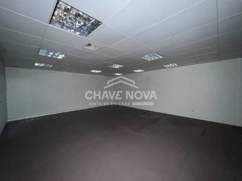 Loja  Venda em Cedofeita, Santo Ildefonso, Sé, Miragaia, São Nicolau e Vitória,Porto