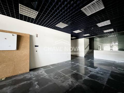 Loja  Venda em Cedofeita, Santo Ildefonso, Sé, Miragaia, São Nicolau e Vitória,Porto