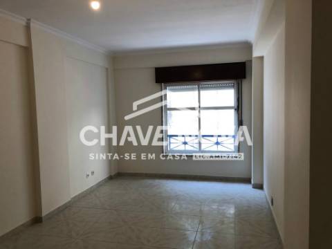 Apartamento T2 Venda em Algueirão-Mem Martins,Sintra