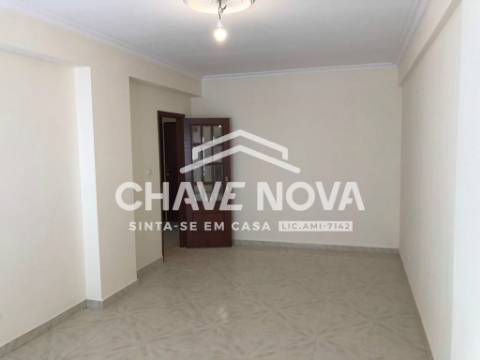 Apartamento T2 Venda em Algueirão-Mem Martins,Sintra