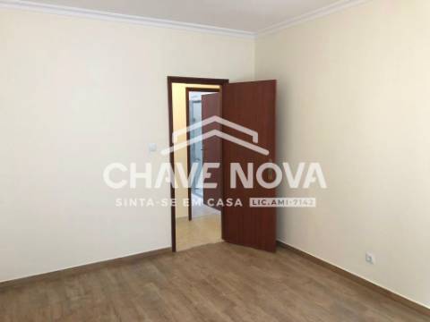 Apartamento T2 Venda em Algueirão-Mem Martins,Sintra