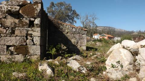 Moradia para Restaurar T0 Venda em Riba de Âncora,Caminha