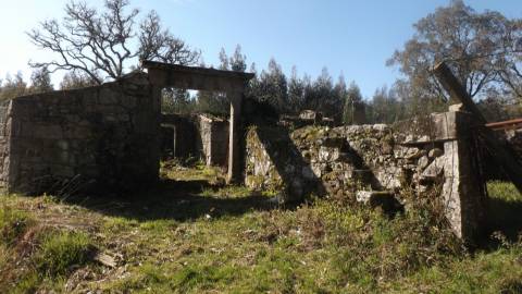Moradia para Restaurar T0 Venda em Riba de Âncora,Caminha