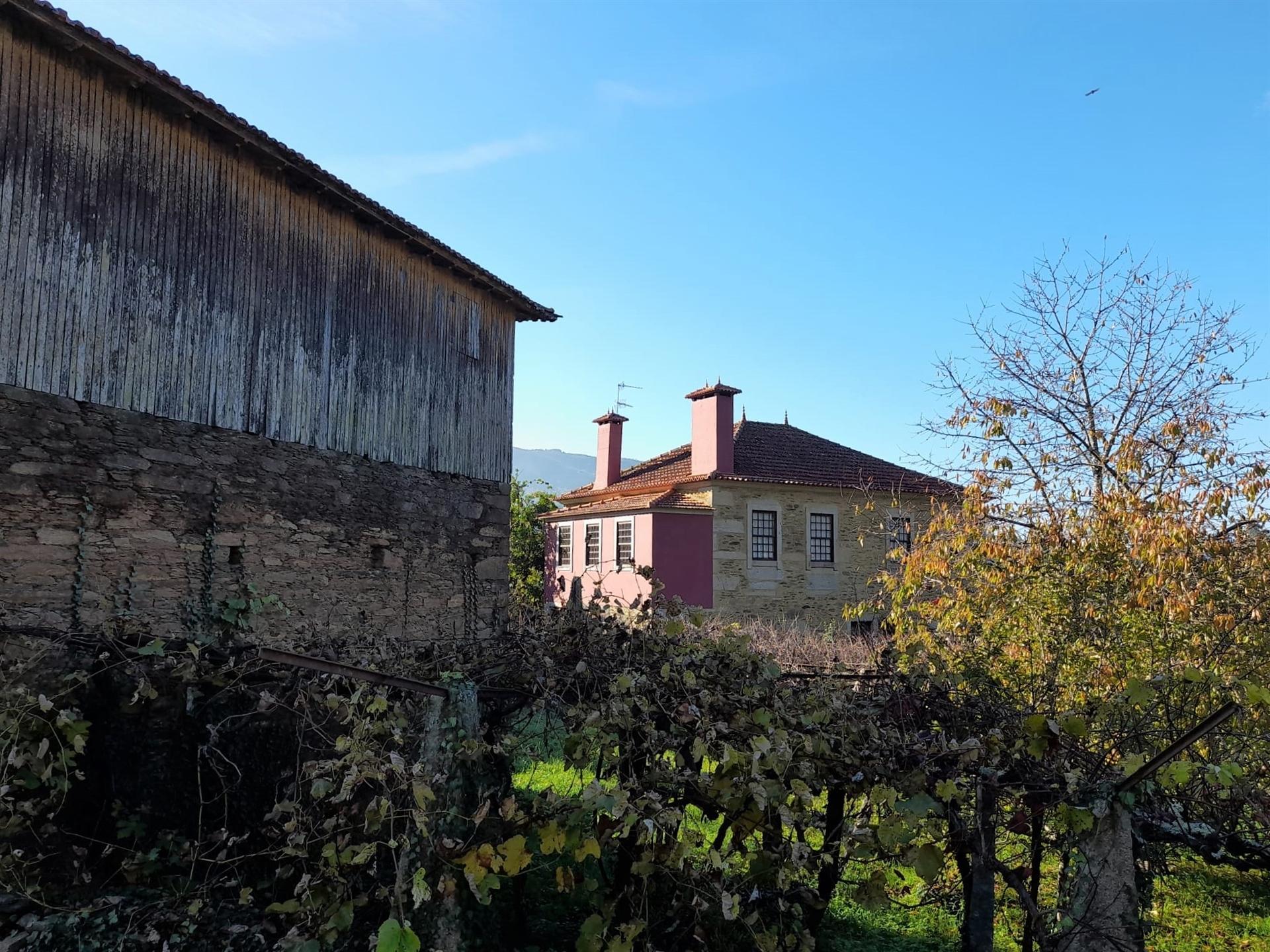 Moradia Rústica T5 Venda em Venade e Azevedo,Caminha