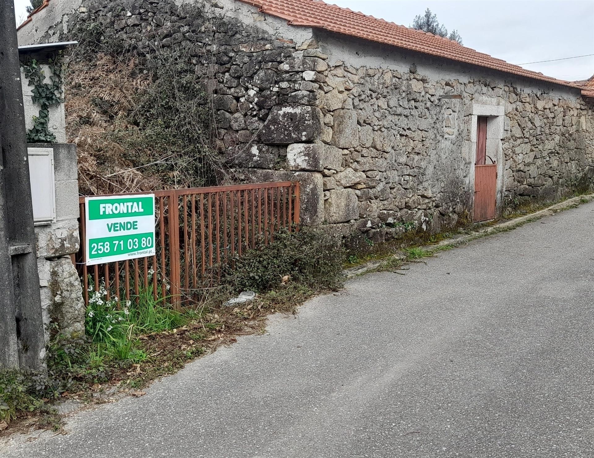 Moradia T2 Venda em Sapardos,Vila Nova de Cerveira