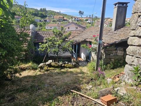 Moradia T2 Venda em Cambra e Carvalhal de Vermilhas,Vouzela